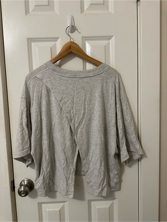 Athleta Tops - Athleta Light Gray crop cross back t shirt